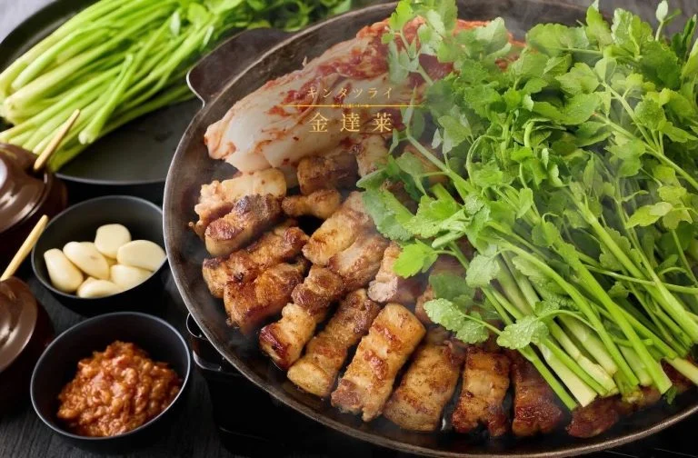 新大久保で韓国料理宴会を楽しむなら|今夜の主役【サムギョプサル】
